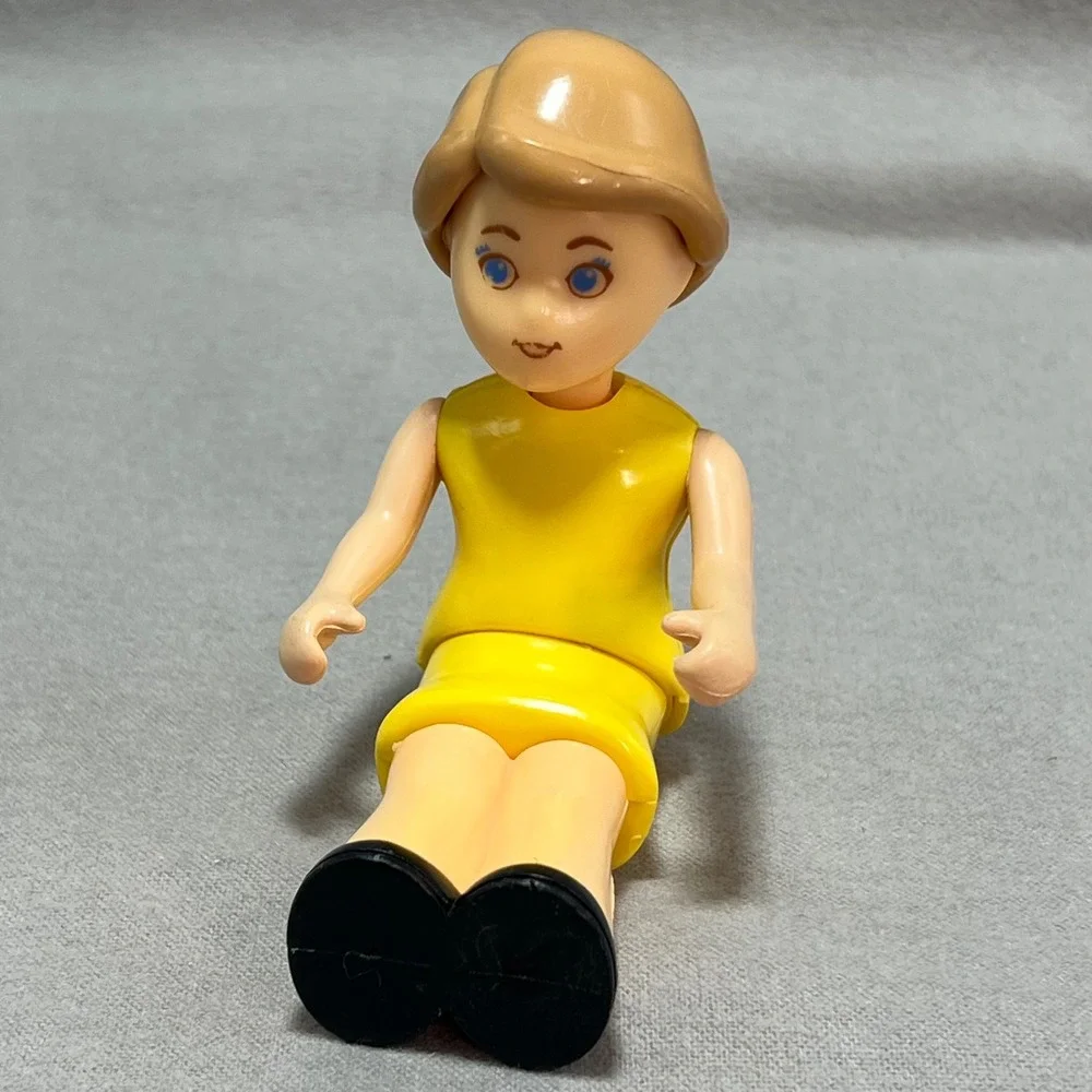 Fisher Price‎ Loving Family Mom Doll Yellow Dress Blonde Hair 80s Vintage